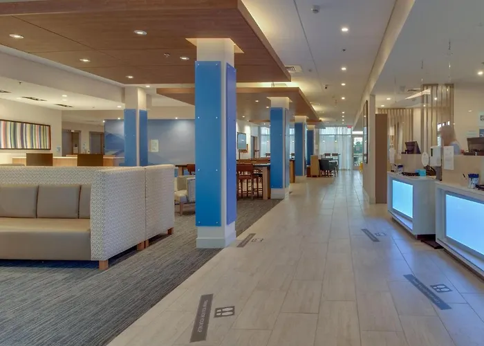 Holiday Inn Express & Suites - Union City By Ihg